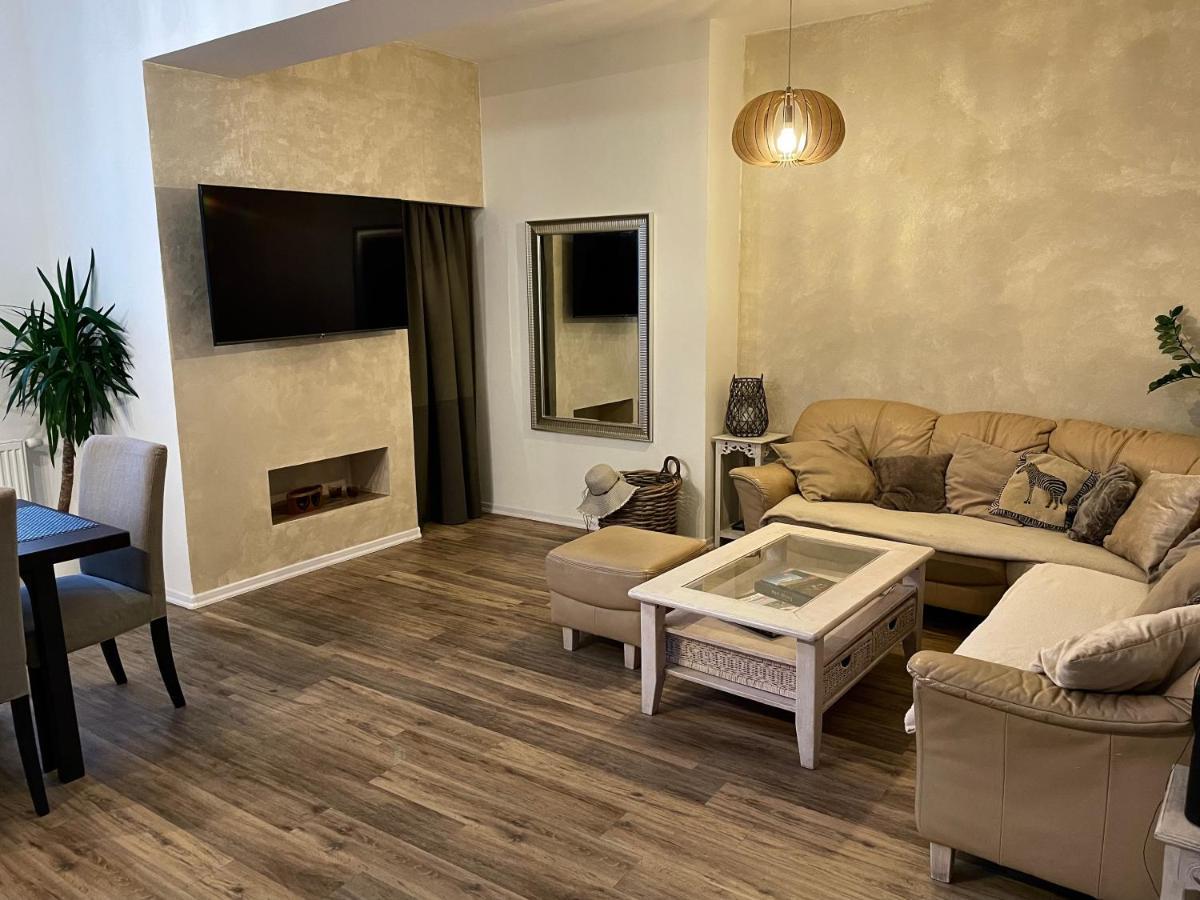 Apartman Az Pro 8 Osob Humpolec Buitenkant foto