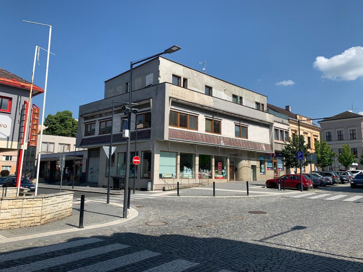 Apartman Az Pro 8 Osob Humpolec Buitenkant foto